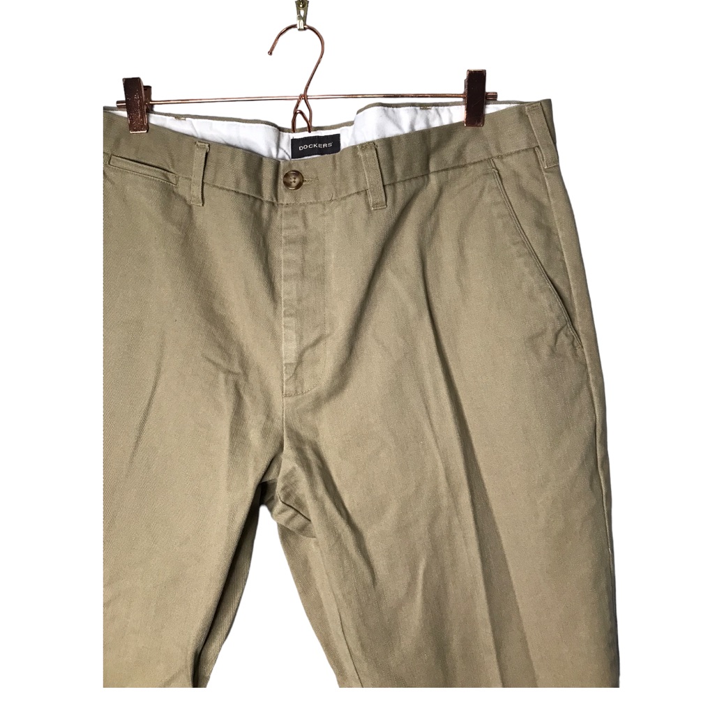 Dockers | Tan Straight Leg Pants 40” Waist